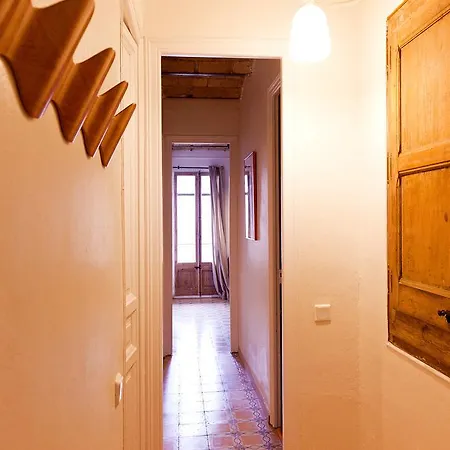 Apartment Piso En Poblesec Barcelona